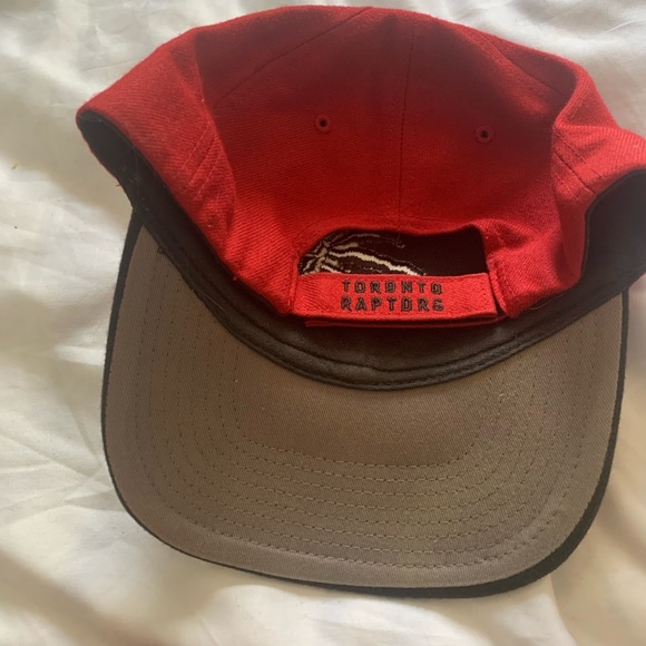 Raptors New Era Hat - Picture 2 of 3